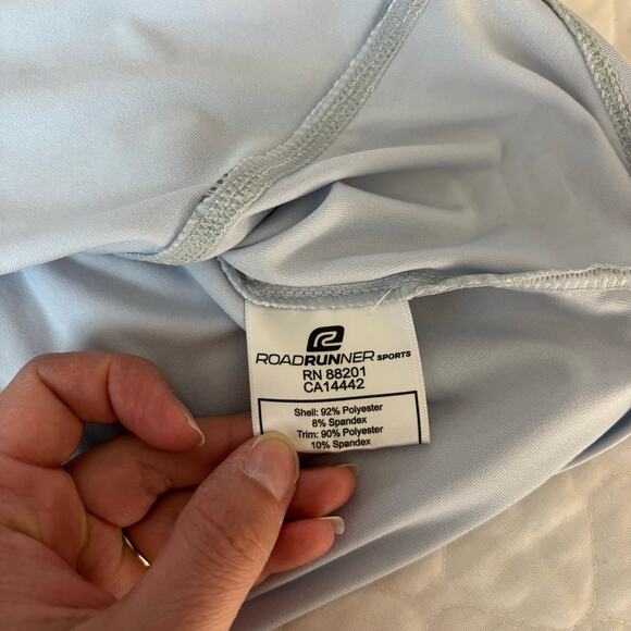 Road Runner Running Shirt V-Neck Short Sleeve Lightweight Moisture-Wicking - Picture 8 of 8